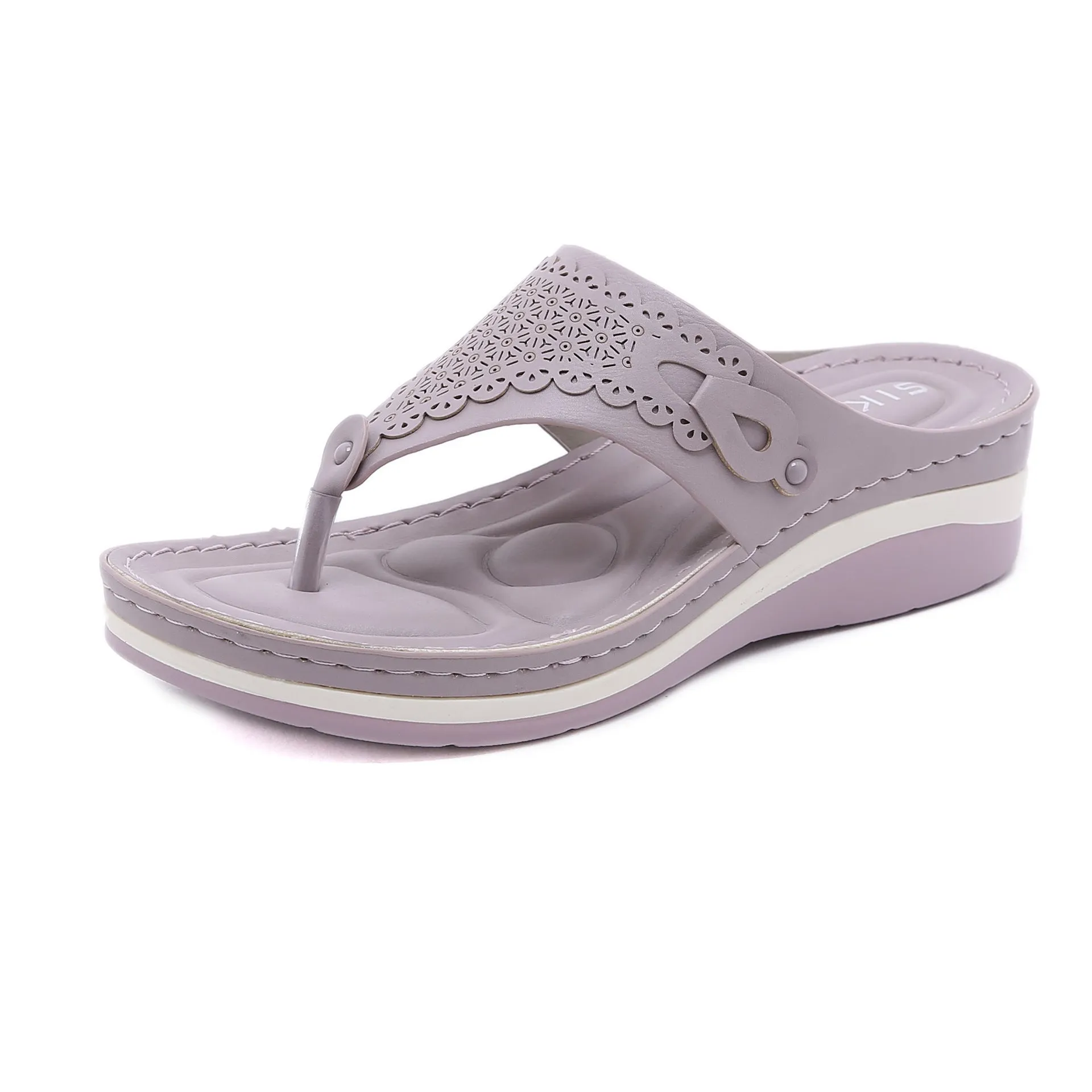Cilool Lightweight Vintage Massage Flip-Flops