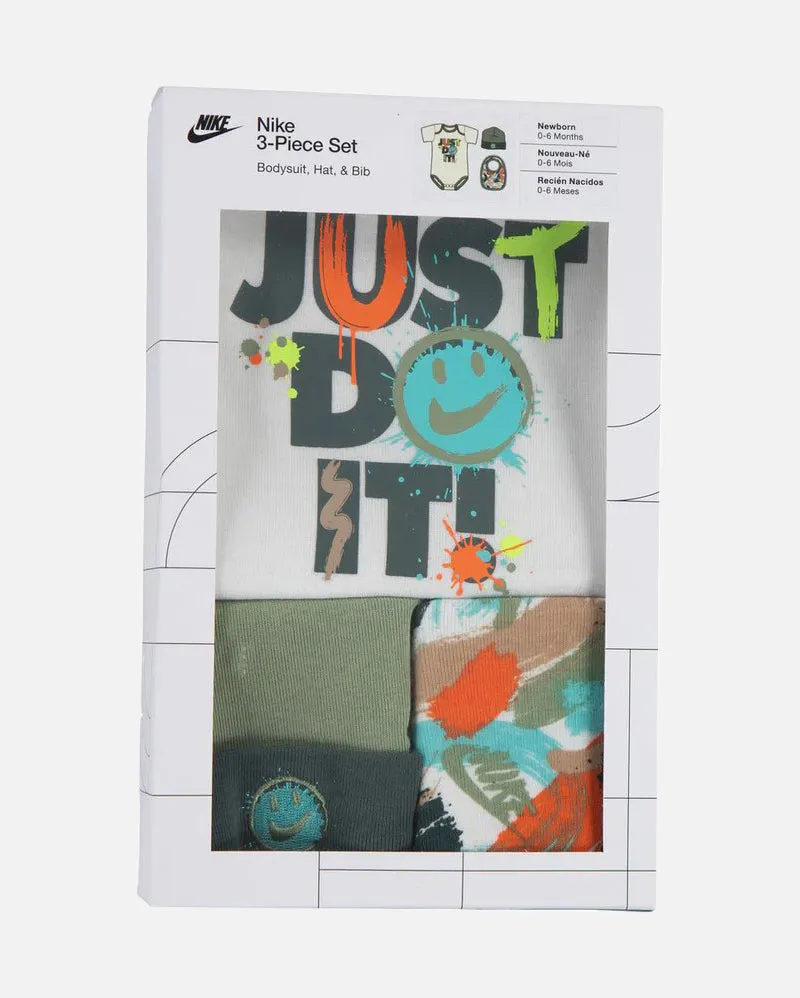 Nike Infants' Bodysuit 3 Piece Gift Set Sail