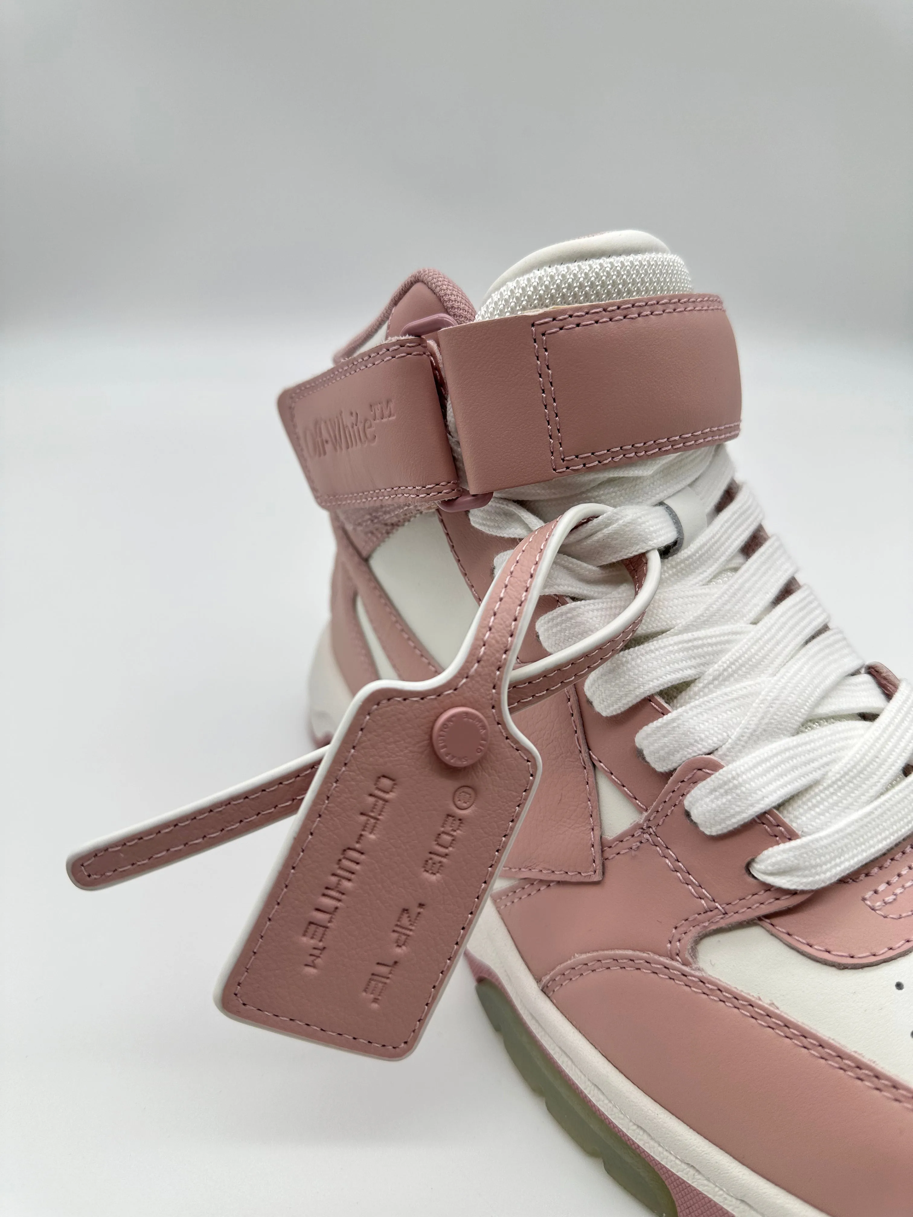 Out Of Office Mid Top Leather