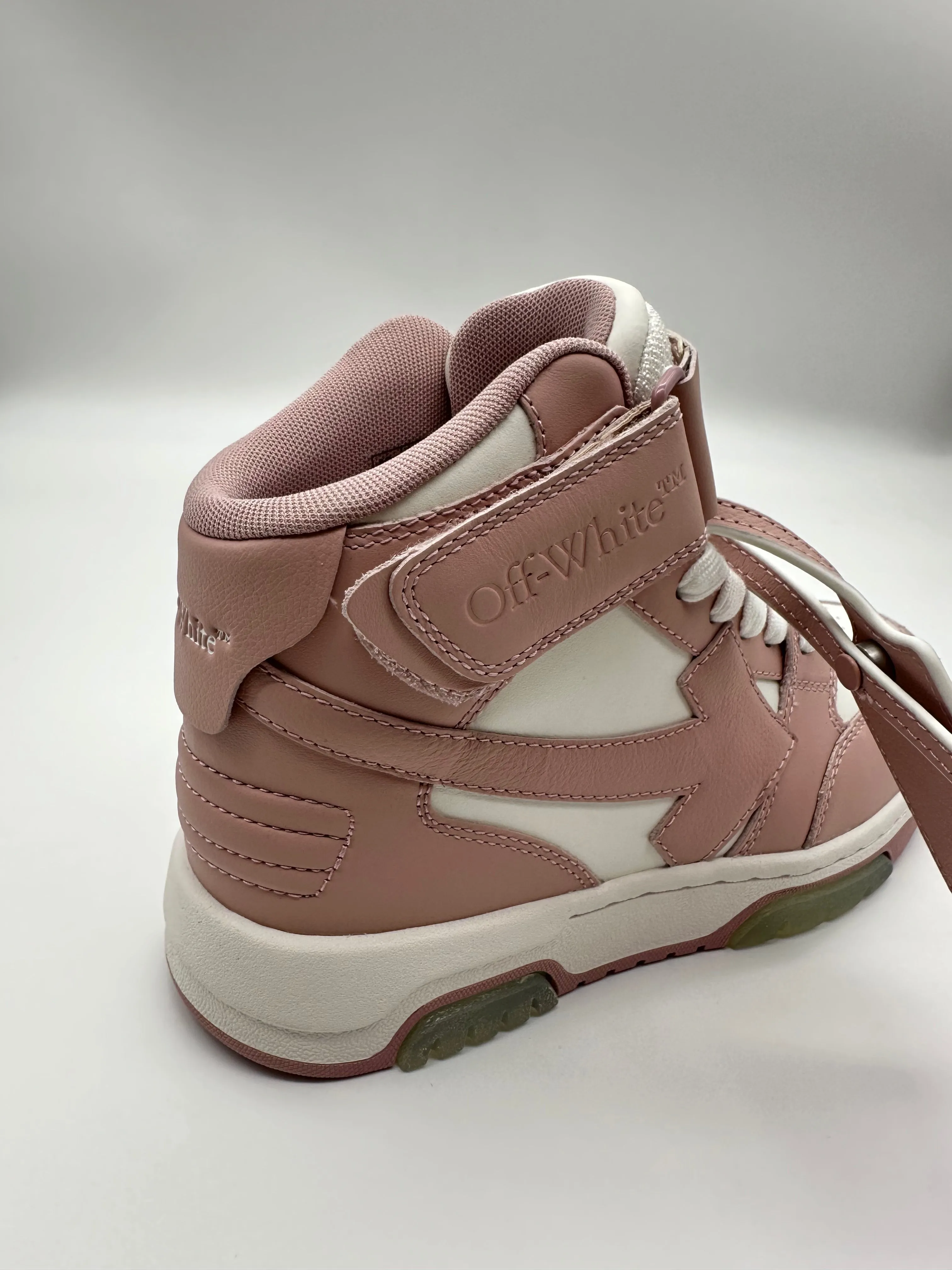 Out Of Office Mid Top Leather